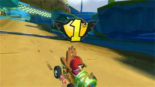 愤怒的小鸟卡丁车